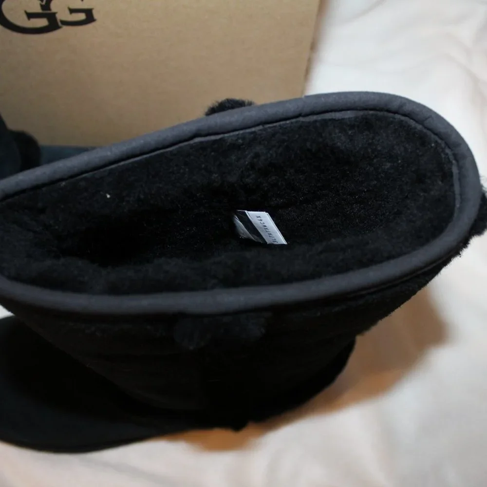 NIB UGG HADLEY‎ YOUTH 4 5 WOMEN'S 6 7 TALL SUEDE SHEARLING BOOTS BLACK